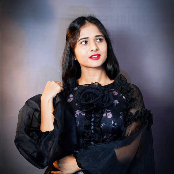 Gowns - Picture 3 of 3